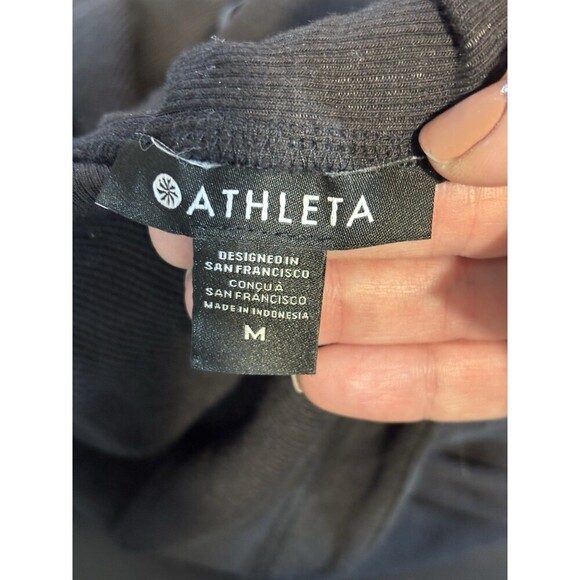Athleta Presence Twist Sweatshirt Black Size Medium Long Sleeve Low Back Cropped - Picture 5 of 11